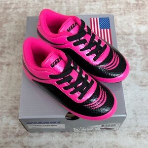 Vizzari Kids soccer cleats  in Pink and Black